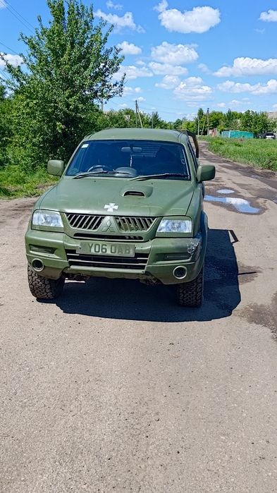 Митсубиси L200 для военных