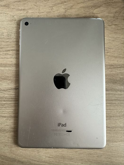 iPad Mini 4 Geração - 64GB - Wifi