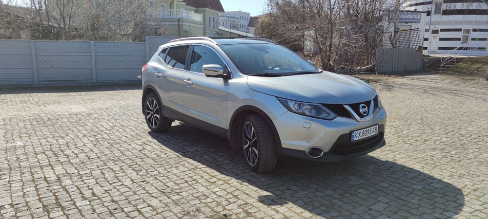 Ніссан Кашкай автомат дизель топова комплектація