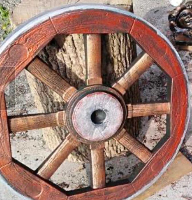 Колесо воза декоративний елемент із армобетону