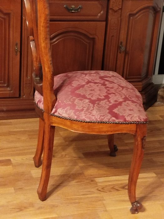 Krzesła sprzedam  4 szt