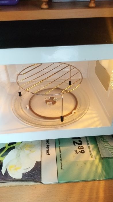 Mikrofalówka nowa nie używana z grillem