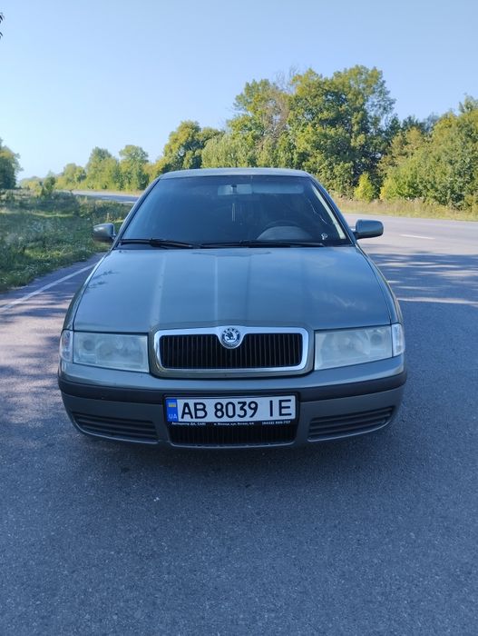 Продам Октавія тур