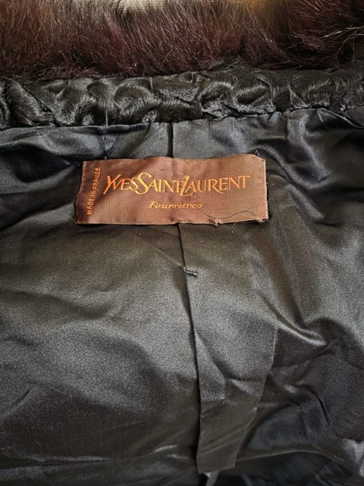 Дуже гарна шубка каракуль песець