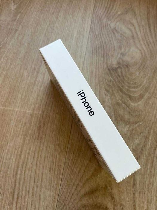 iPhone 14 6.1" 128GB Midnight Novos e Selados