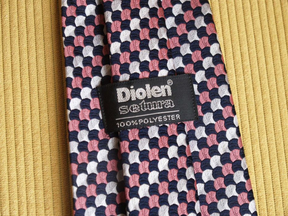 Krawat Diolen polyester.