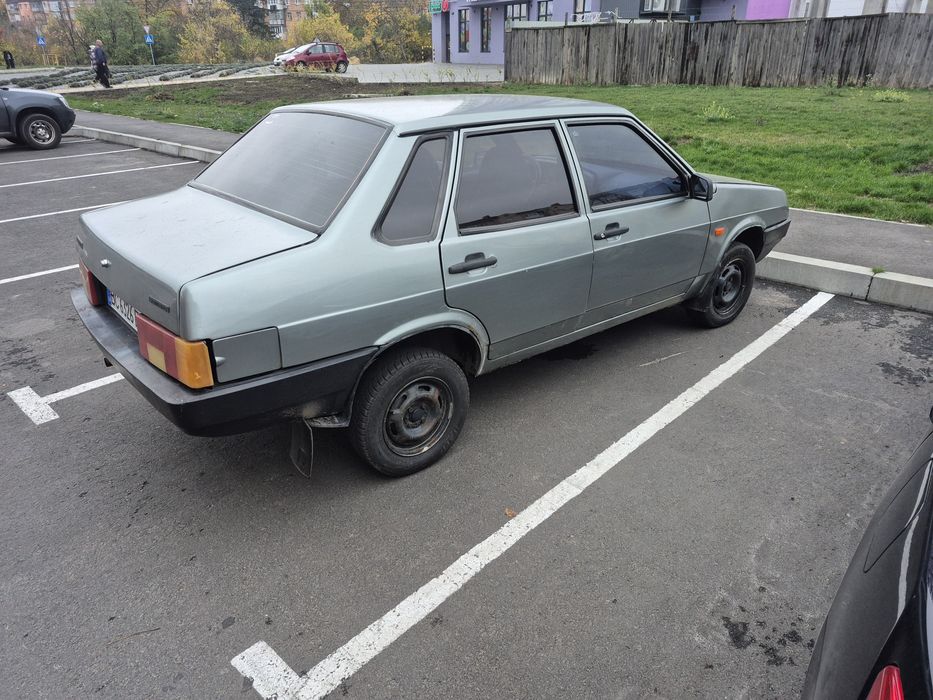 Продам ваз 21099