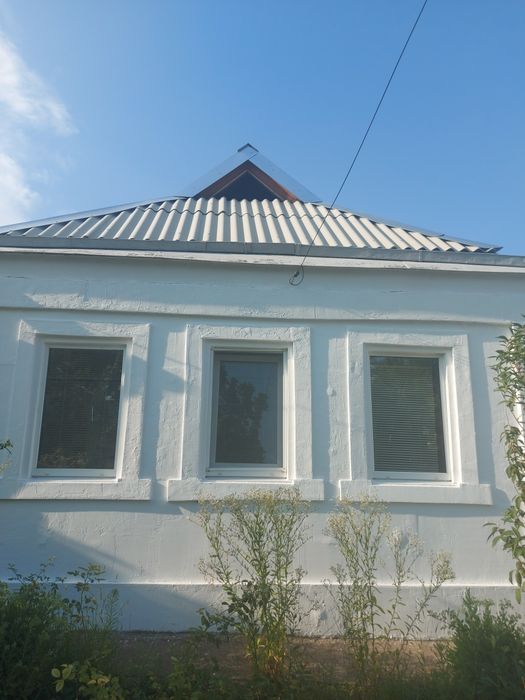 Продаєтся окремий будинок  за  Зупинкою Жукова