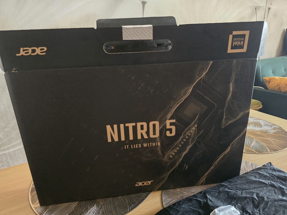 Acer Nitro 5 (i5 / 16GB / 512GB SSD / RTX 4060 / Win11). Stan idealny!