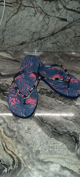 Klapki, japonki r.36 jak nowe