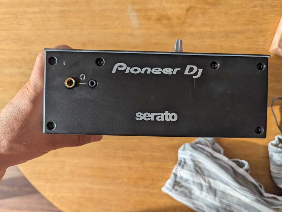 Pioneer DJM-S3 – Like New!