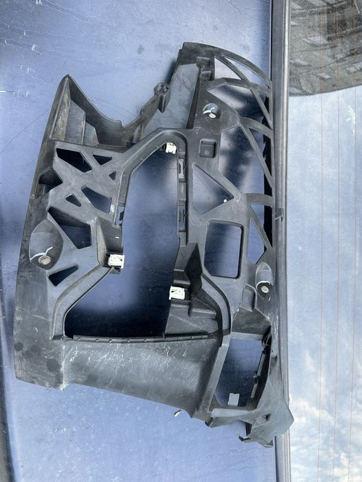 Bmw g 20 кріплення,кронштейн бампера оригінал