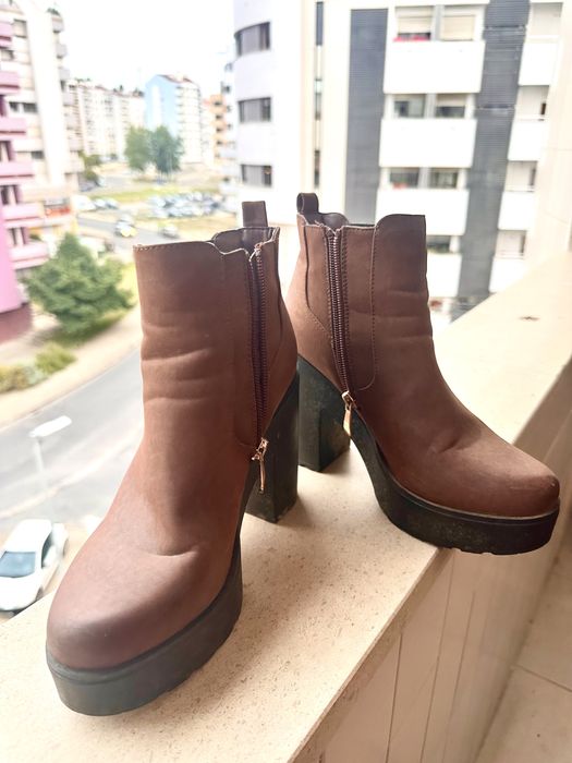 Botas senhora, salto