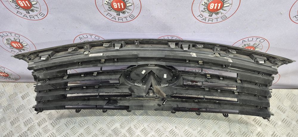 Решітка радіатора під камеру на Infiniti qx60 jx35 2013-2016