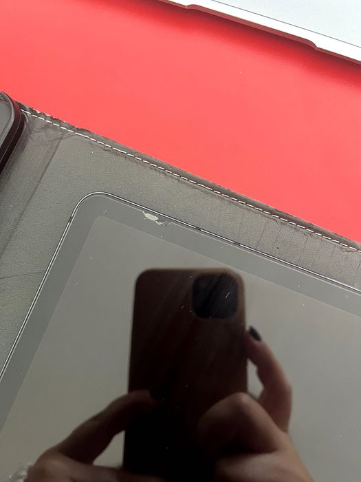 Samsung Tab S7 in excellent condition64752405468289122