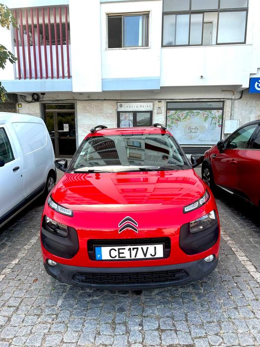 Citroen C4 Cactus PureTech Chine Pack 1.2 Gasoline 173 HP, 230 kilometers. EUR 8,000, price negotiable. A great deal