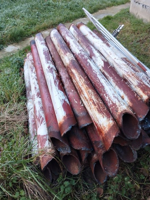 Продам труби металеві , довжина 1,5 м. Товщина стінки 10 мм.