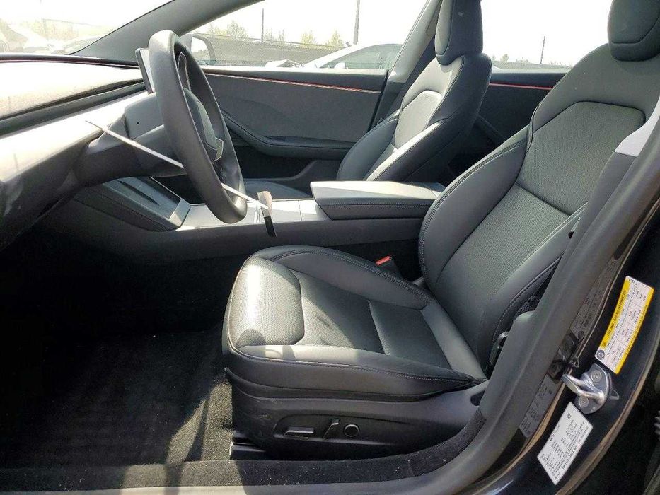 Tesla  MODEL 3 2024
