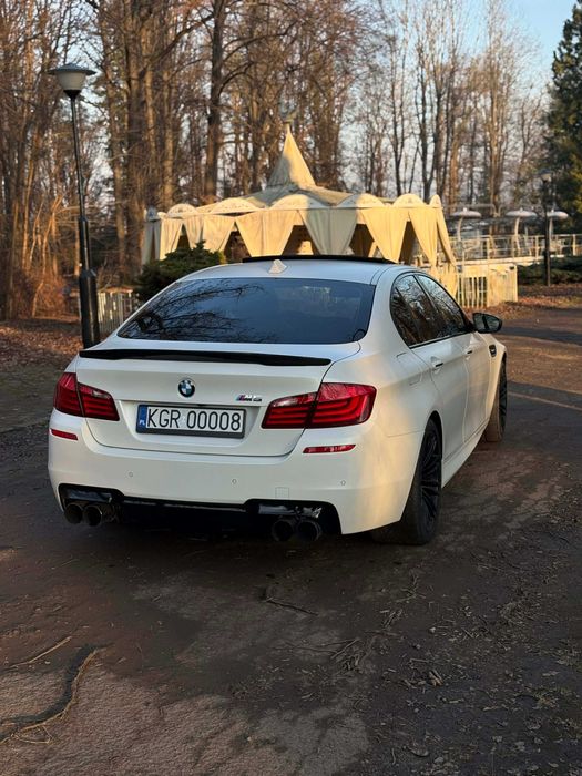 BMW M5 f10 DKG individual ZAMIANA