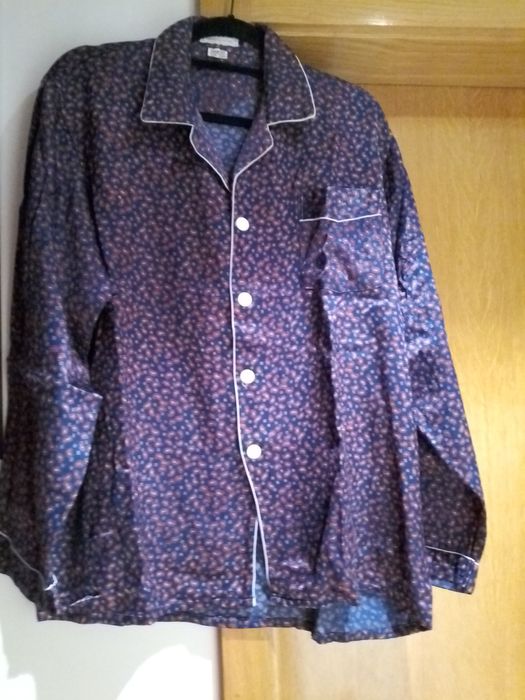 Conjunto de Pijama e robe de homem