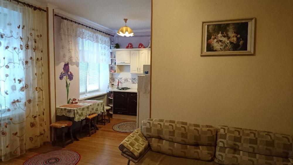 Посуточно, почасово квартира ретро-стиле от владельца.Киевская 19. Теп
