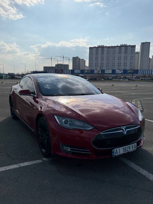 Tesla model S 85P