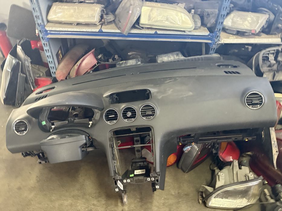 tablier Peugeot 308 limousine ano 2006/2012