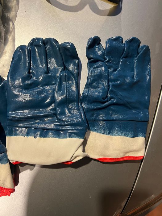 Окуляри захисні,защитные очки,рукавиці,перчатки.