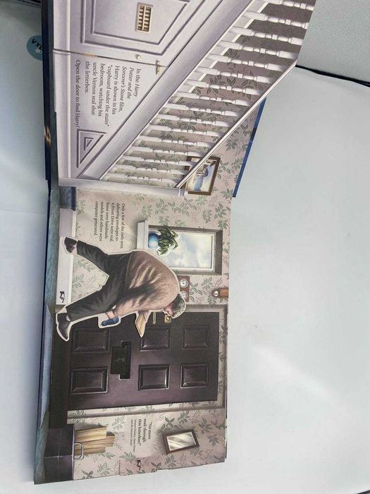 Інтерактивна книга "Harry Potter: Journey to Hogwarts"