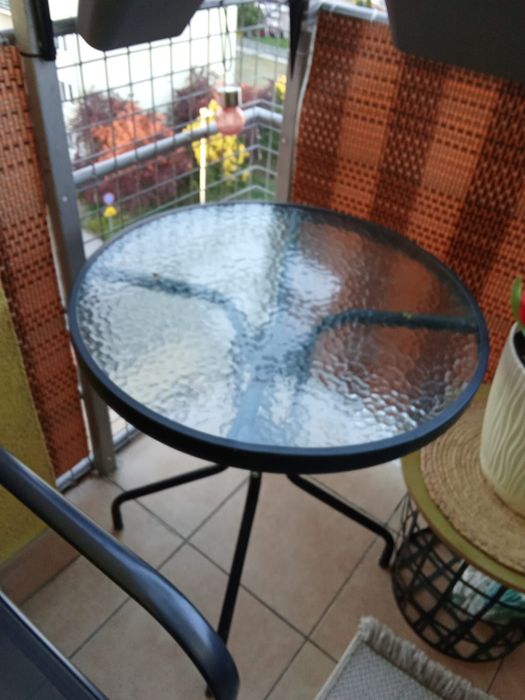 Stolik i 2 krzesła ogrodowe