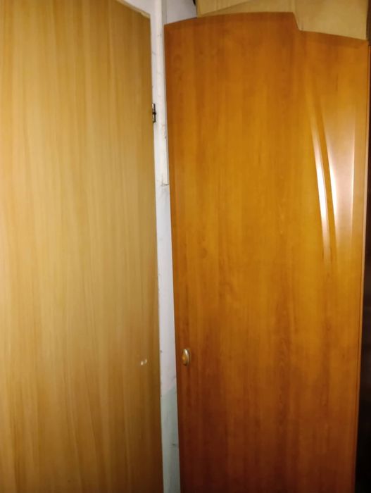 Lustro pęknięte oddam. Słupek