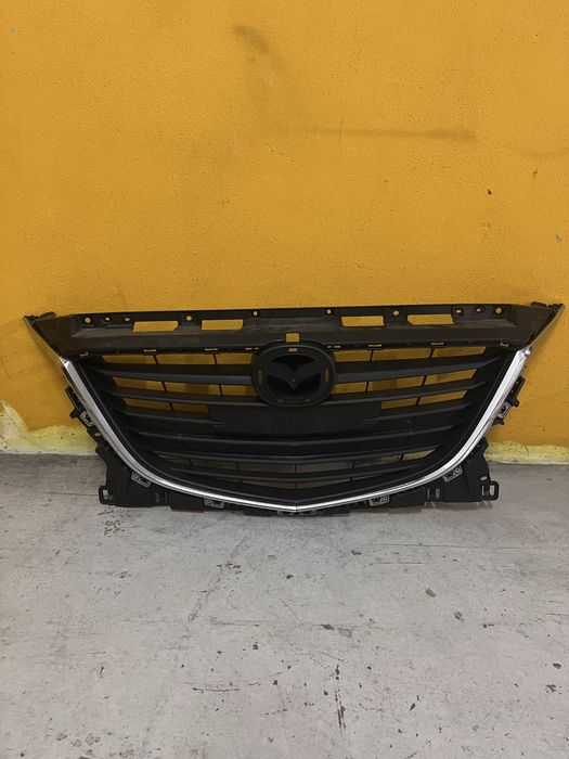 Grelha Original Mazda 3 2015