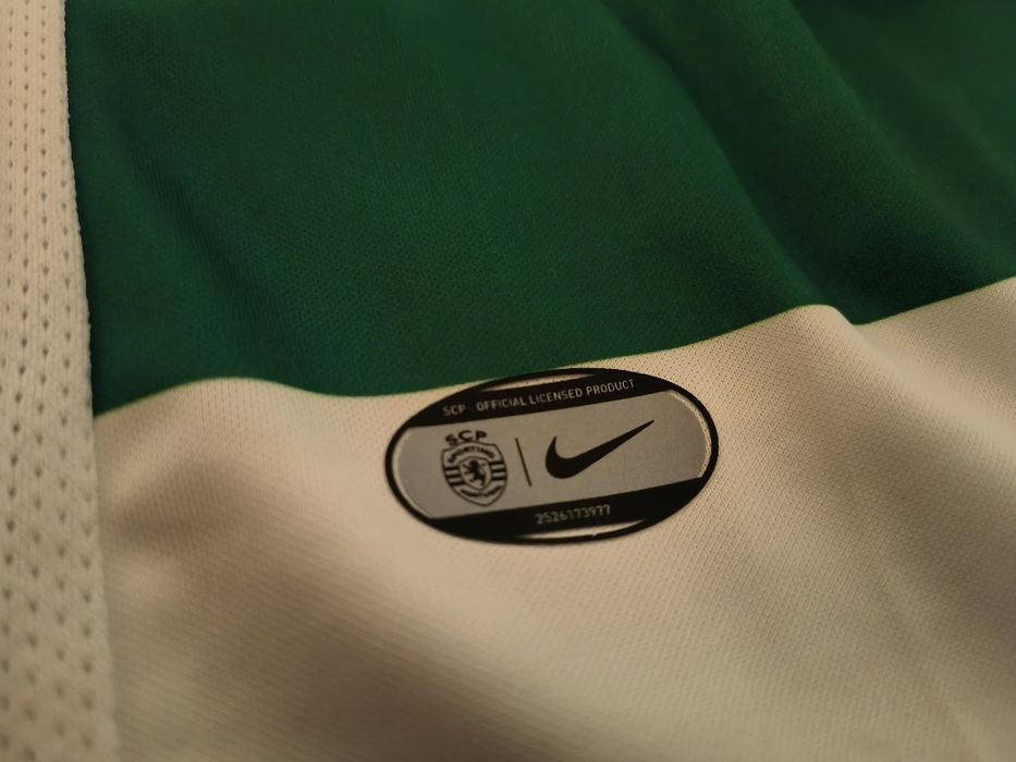 Camisola  Sporting oficial XL nova