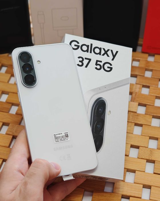 Samsung a37 6/128 нові, євро версія