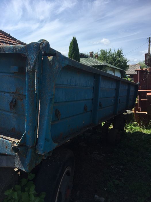 Продам причепи до тракторів у гарному стані.