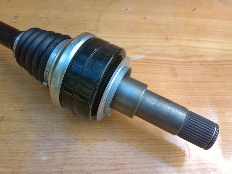 półoś mercedes a290 w290 a2903502600 bdb nowa oryginalna