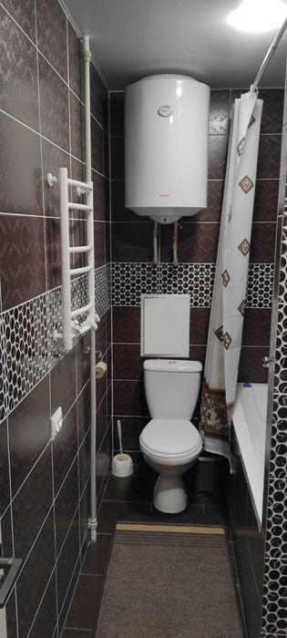 Чудова своя 1-кімнатна квартира в самому центрі. Без комісії.