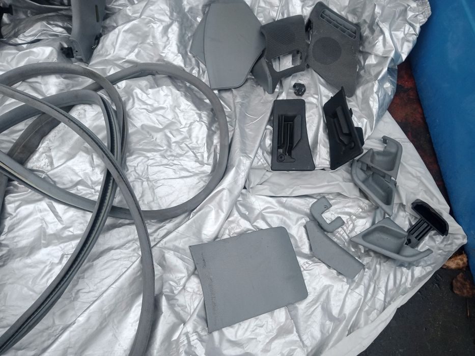 Уплотнители дверей на Mercedes W 210