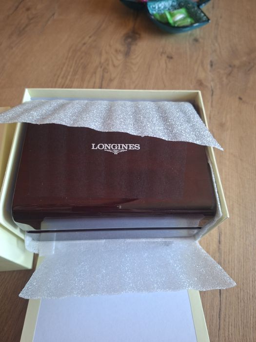 Pudelko zegarka longines