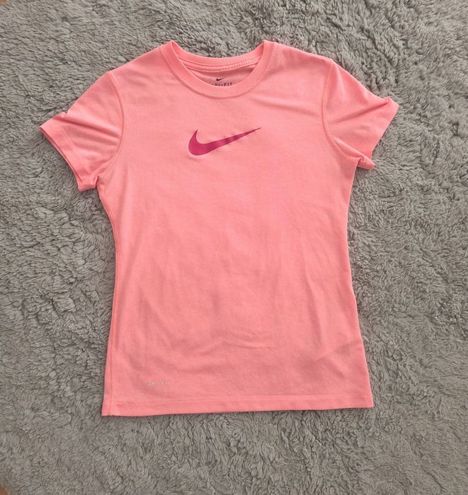 Koszulka na dziewczynkę 146 NIKE