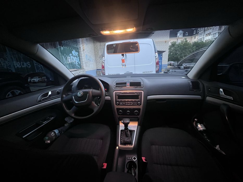 Продам своє авто  Skoda Octavia в гарному стані