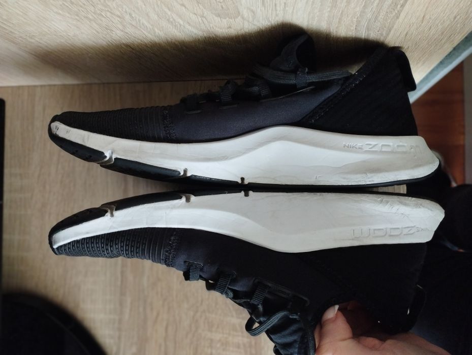 Кросівки  Nike WMNS AIR ZOOM ELEVATE 39 розмір