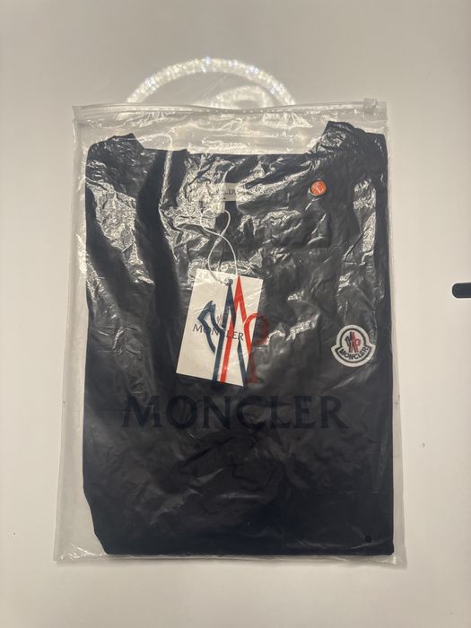 Moncler-koszulka czarna