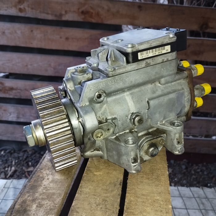 Тнвд Audi A6C5 2.5 tdi Volkswagen Passat Skoda superb 059 130 106j