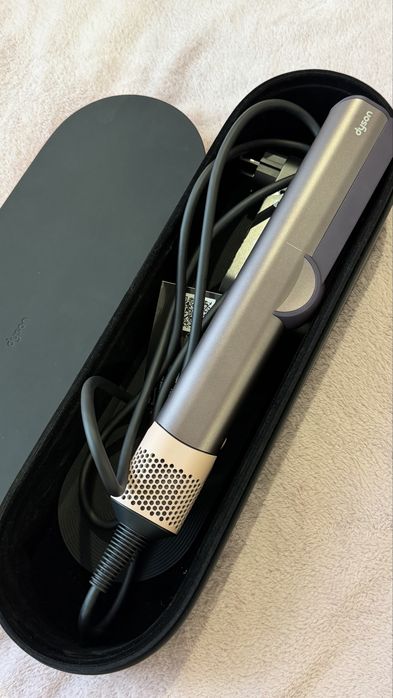 Dyson Airstrait фен / випрямляч для волосся