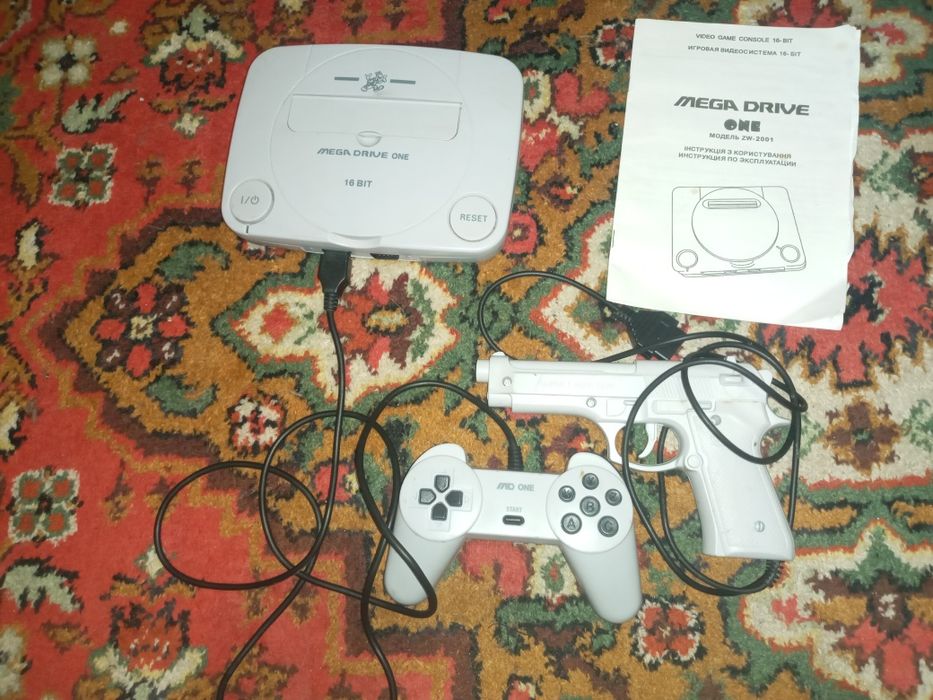 Продаёться Sega 16 bit рабочая но не весь комплект