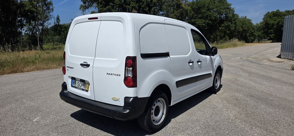 Peugeot Partner 1.6eHdi 2017 133.000km Muito estimada