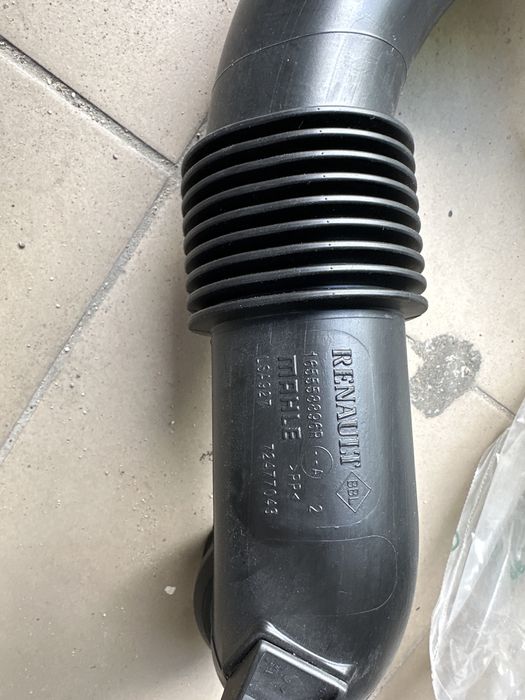 Renault патрубок воздушный