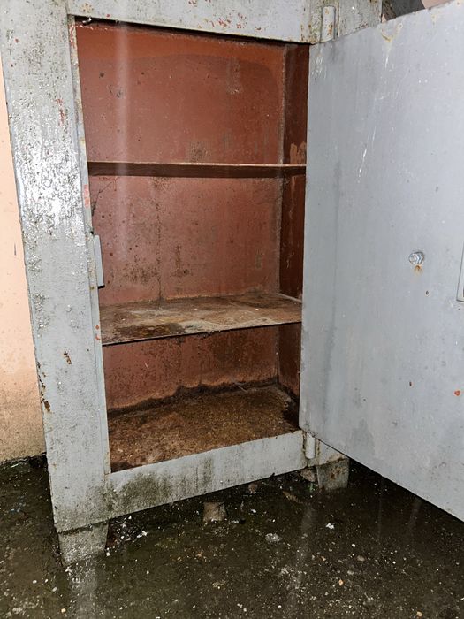 Сейф металевий (шафа металева)