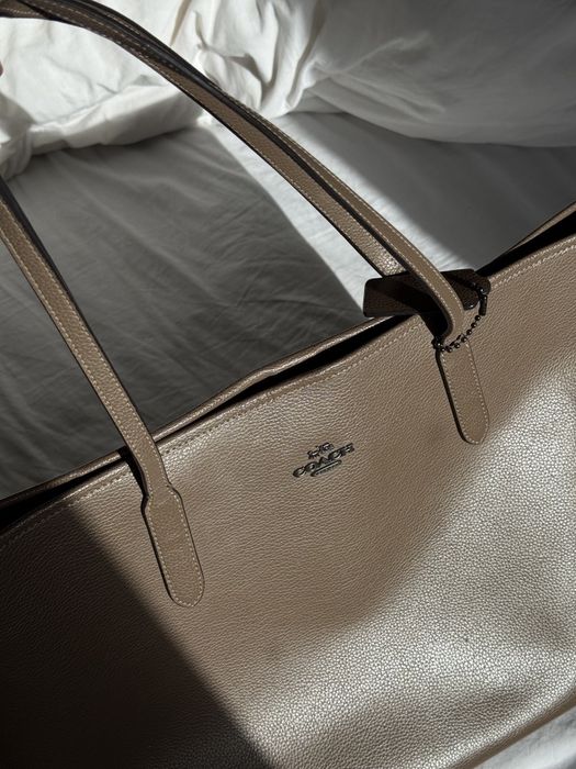 Coach Pebble Leather City Tote велика коричнева сумка